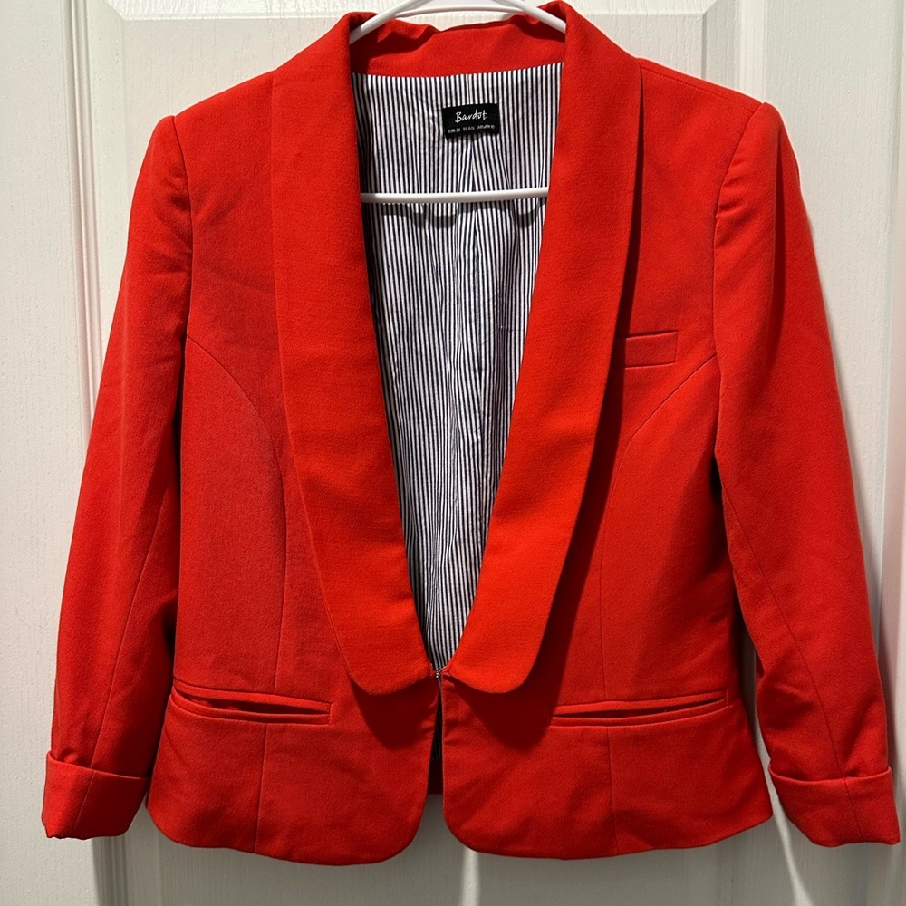 Bardot Bilson Jaffa Deep Red Cropped Blazer w Rolled Sleeves Hook & Eye Closure